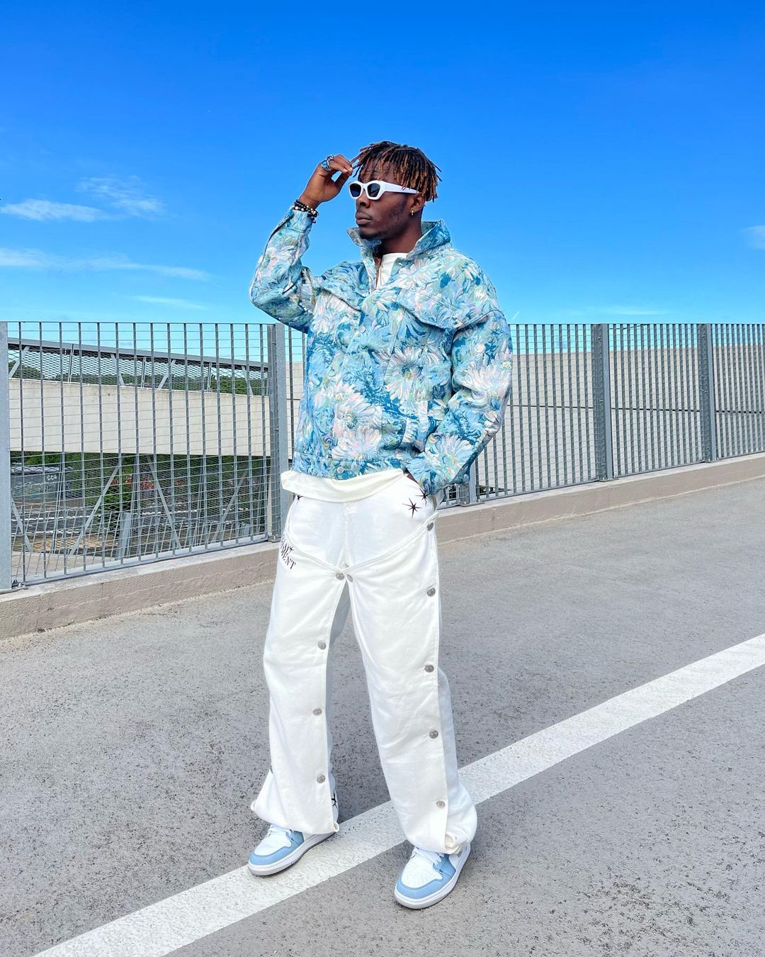The Vimiaparty Oil Painting Jacquard Flower Denim Jacket